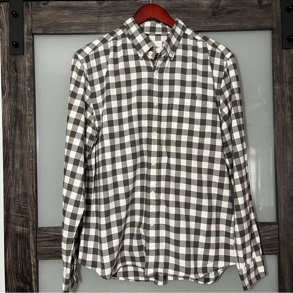 American Eagle Outfitters Other - American Eagle Outfitters Black and White Gingham Plaid Button-Down Men's Large